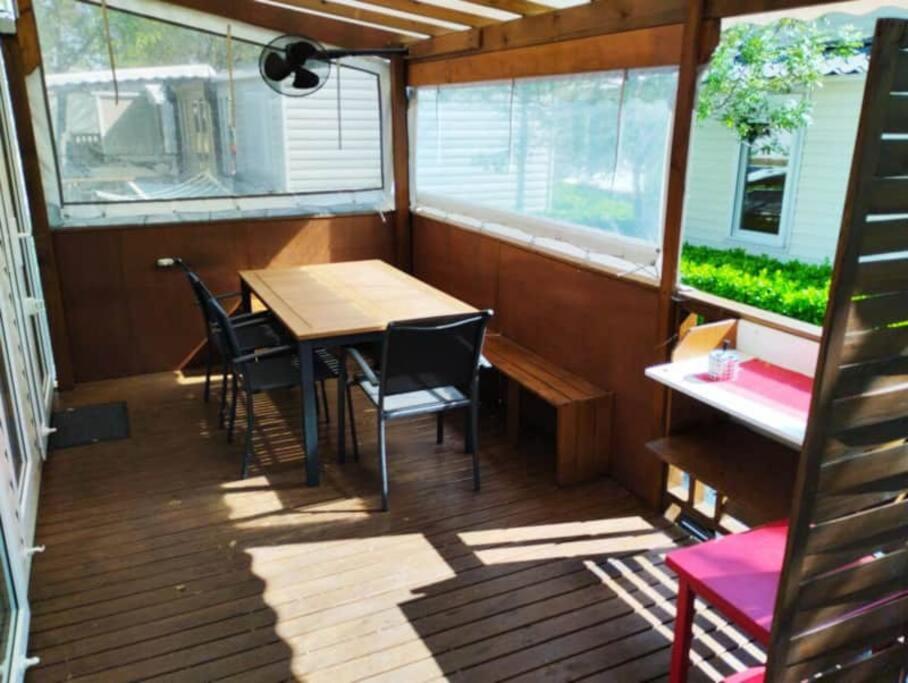 Mobil-Home VI 58 A Vias - La Carabasse - Camping Siblu Avec Piscine Exterior foto